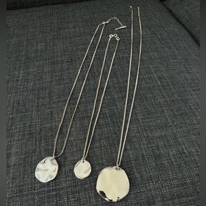 Three layered silver pendant necklaces